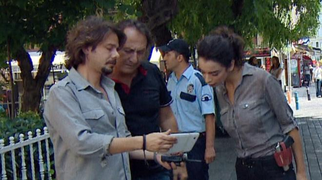 Maaşımızı o ödüyor!