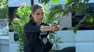 Leyla Komiser çatışmaya giriyor