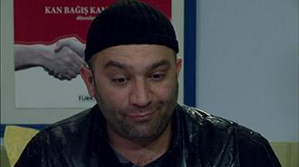 Melek, hıncını Mesut'tan aldı