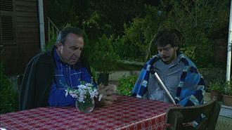 Rıza Baba ve Ali dertleşiyor