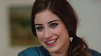 Şebnem, Azra’ya Kerem’le ilgili hislerinden bahseder