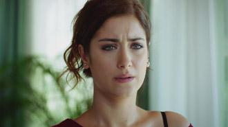 Azra, Şebnem’in öleceğini öğreniyor