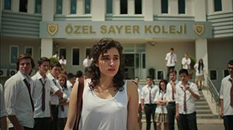 Zeynep, okula veda ediyor
