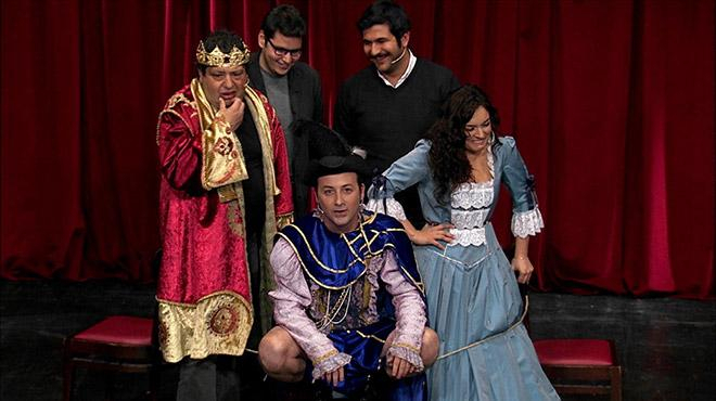 Macellanın gemisinde olay çıkıyor