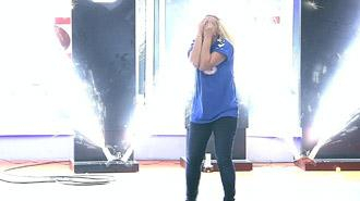 Arabayı kazandı, ortalığı birbirine kattı!