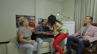 Eşiyle tartışan yarışmacı ortalığı birbirine kattı