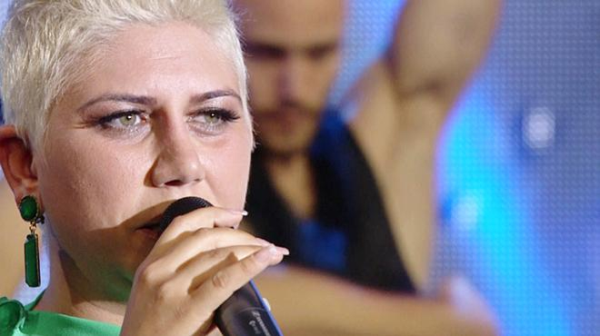 Canan Ay - Tükeneceğiz Performansı