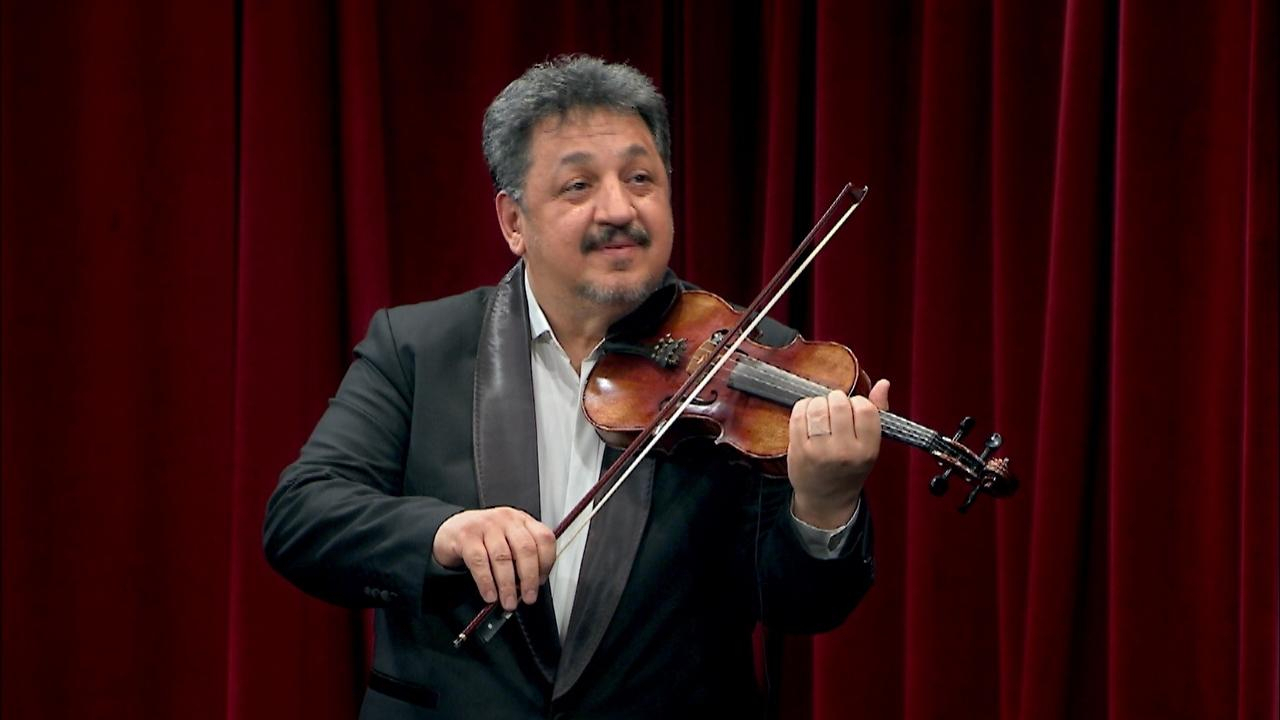 Kemana fısıldayan adam!