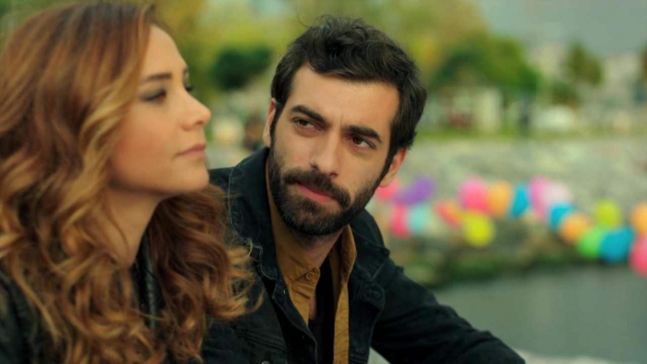 Poyraz, Ayşegül’e gönderme yapmayı seviyor!