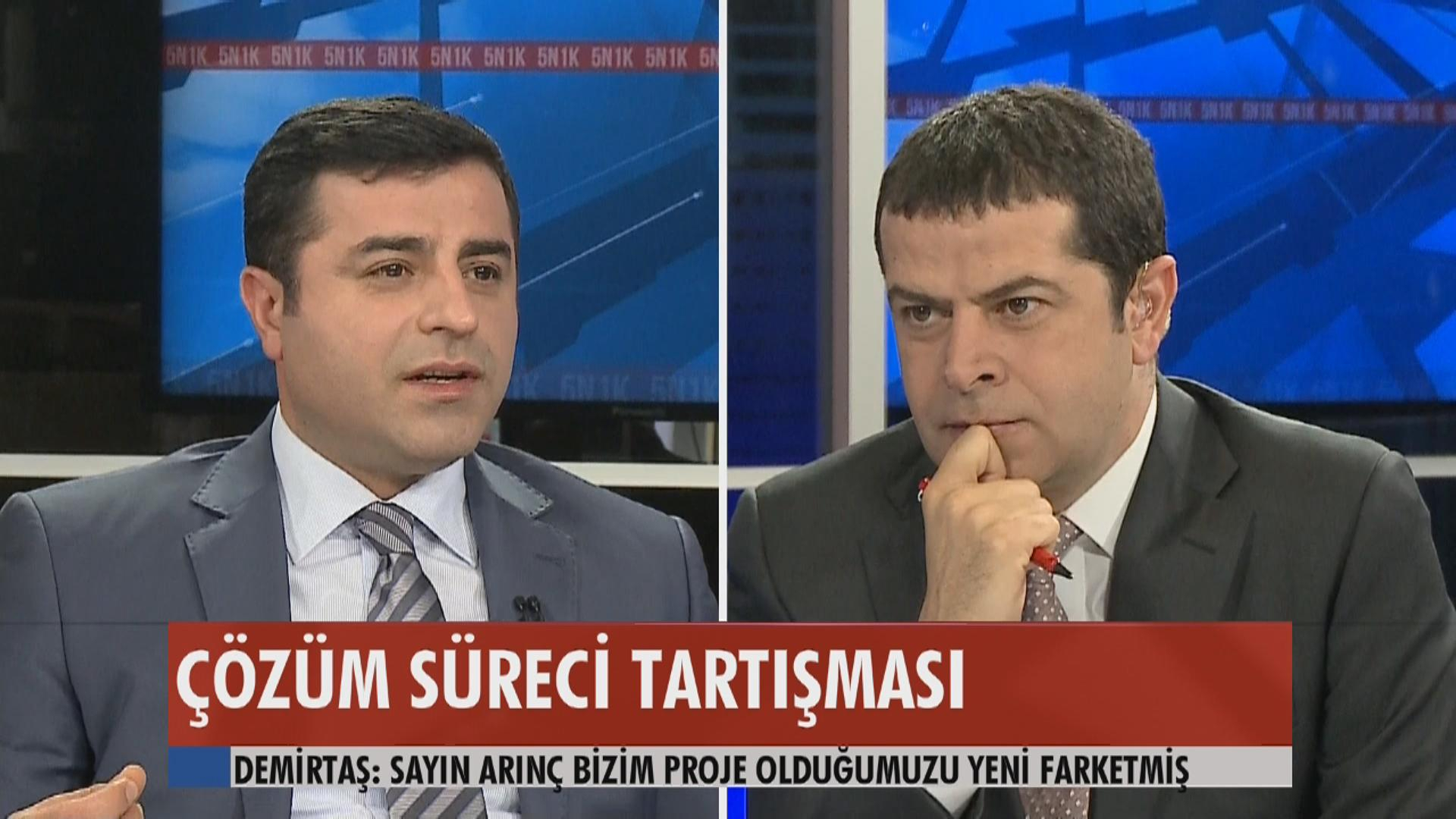 Selahattin Demirtaş, çözüm süreci ile ağır eleştiride bulunan Bülent Arınç'a ne cevap verdi?