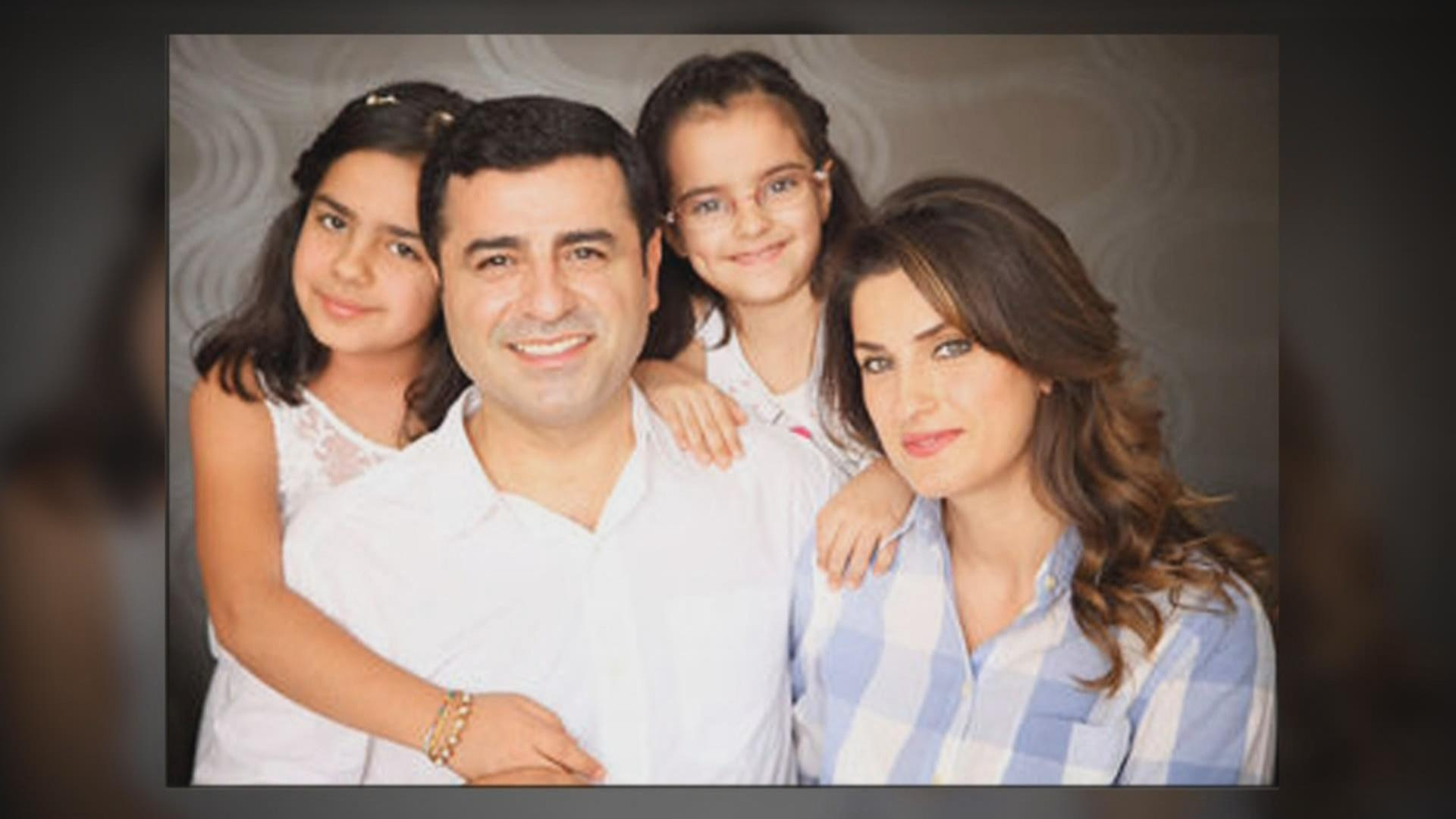 Selahattin Demirtaş siyasetten fırsat bulup sosyal yaşamına devam edebiliyor mu?