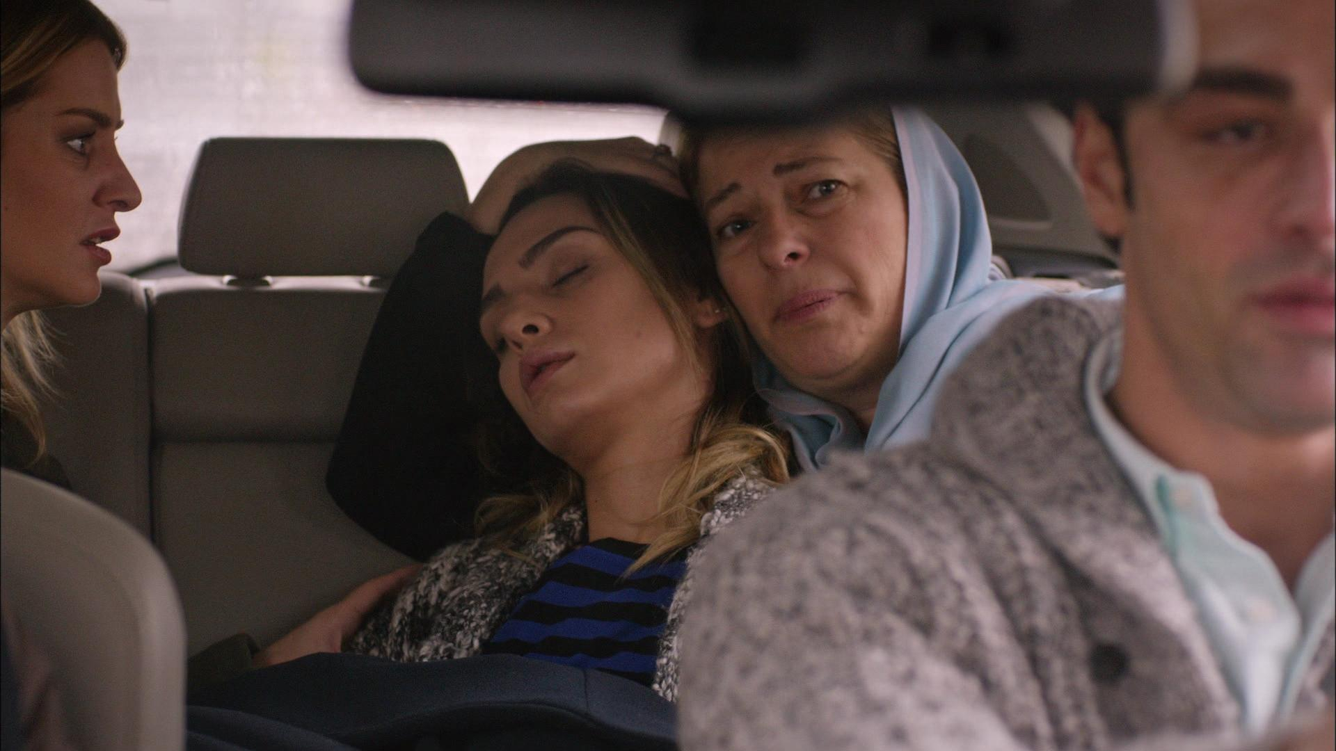 Sinem kalp krizi mi geçiriyor!