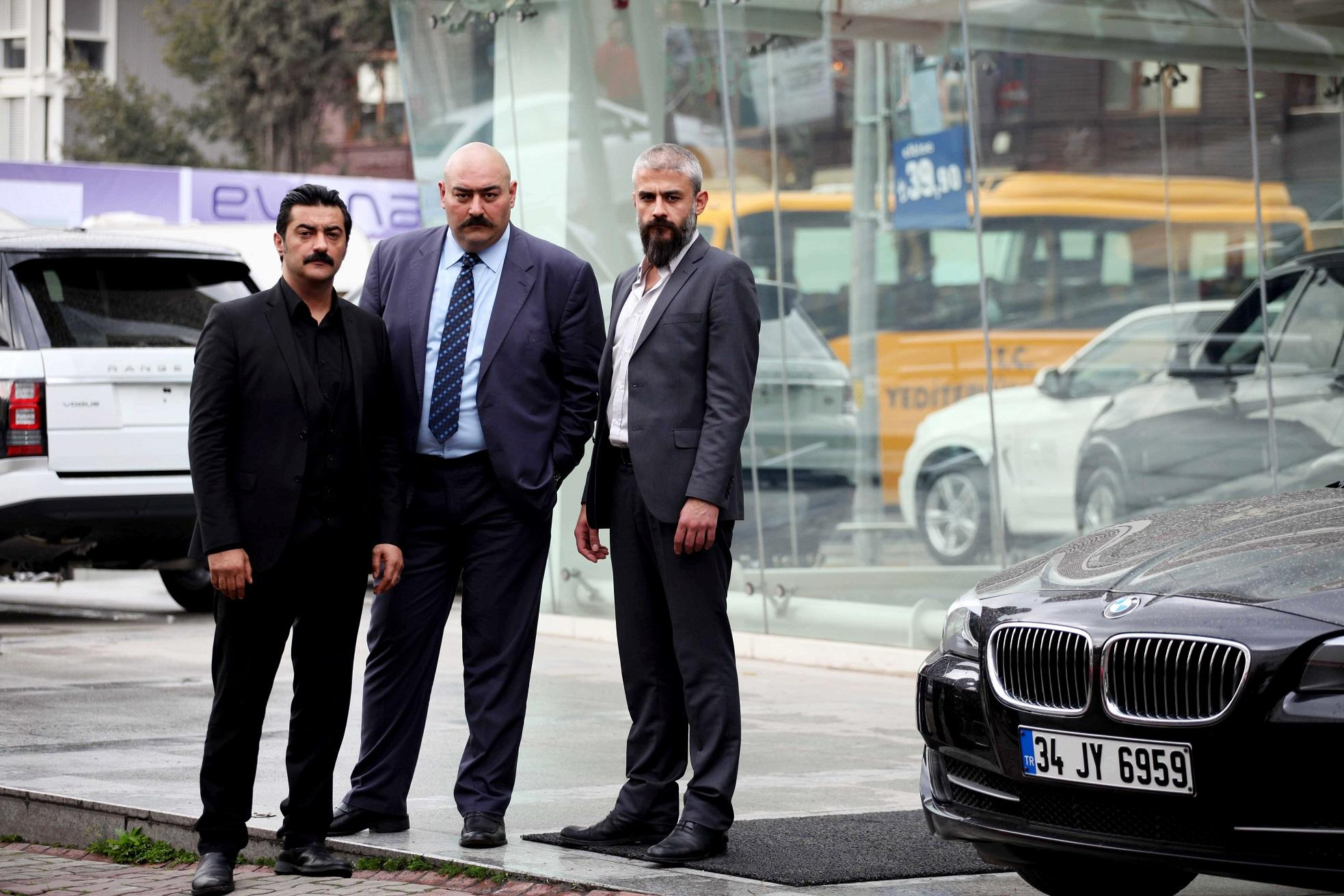 Poyraz Karayel 16. Bölüm'den internete özel fotoğraflar!