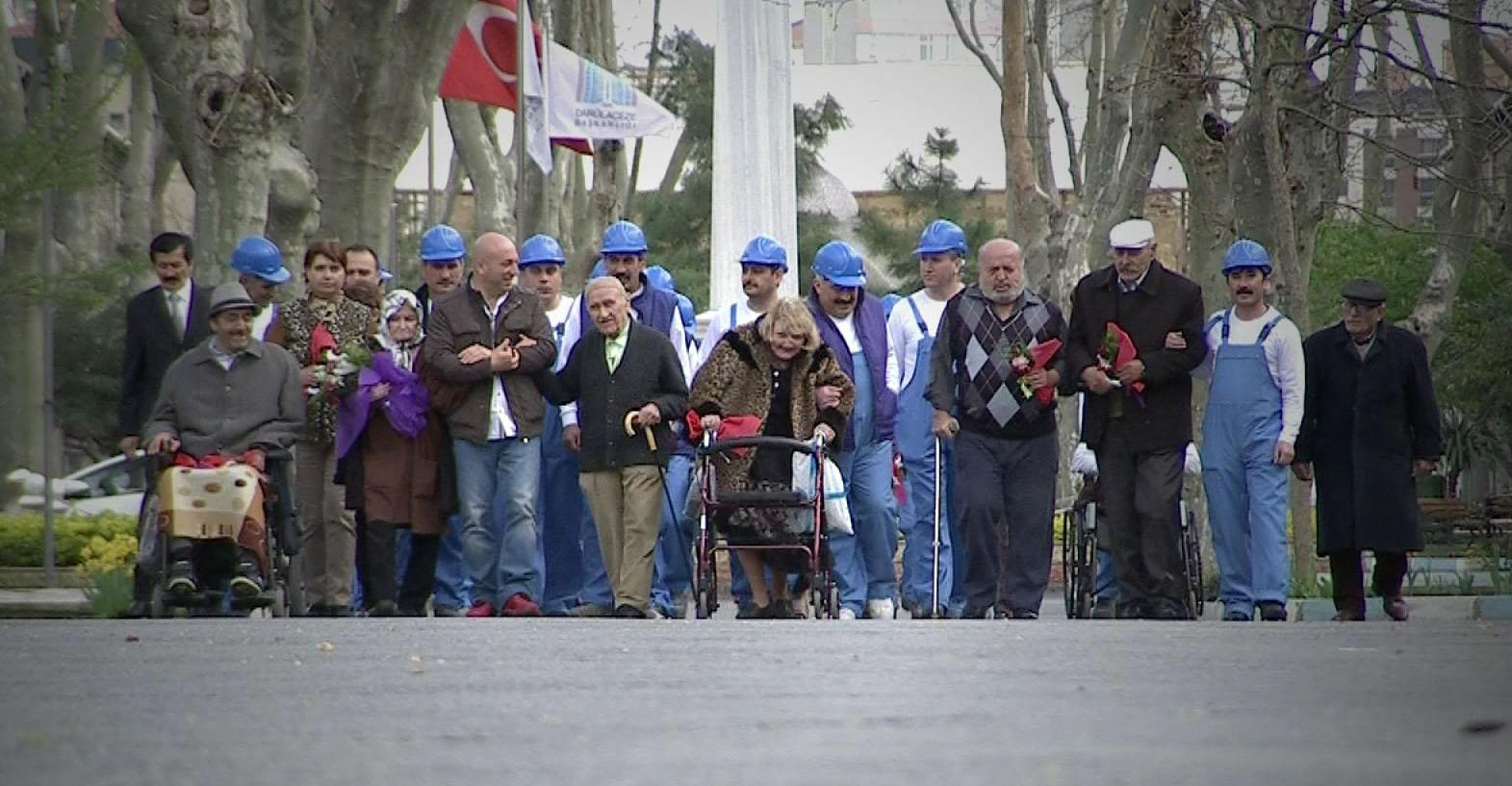 Evim Şahane Darülaceze Çarşamba günü Kanal D'de!