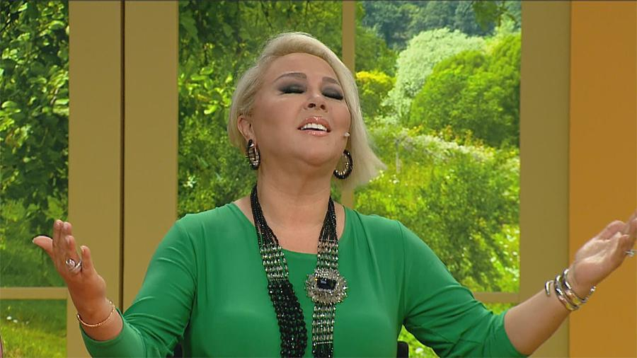 Safiye Soyman'dan Neslihan'a destek şarkısı!