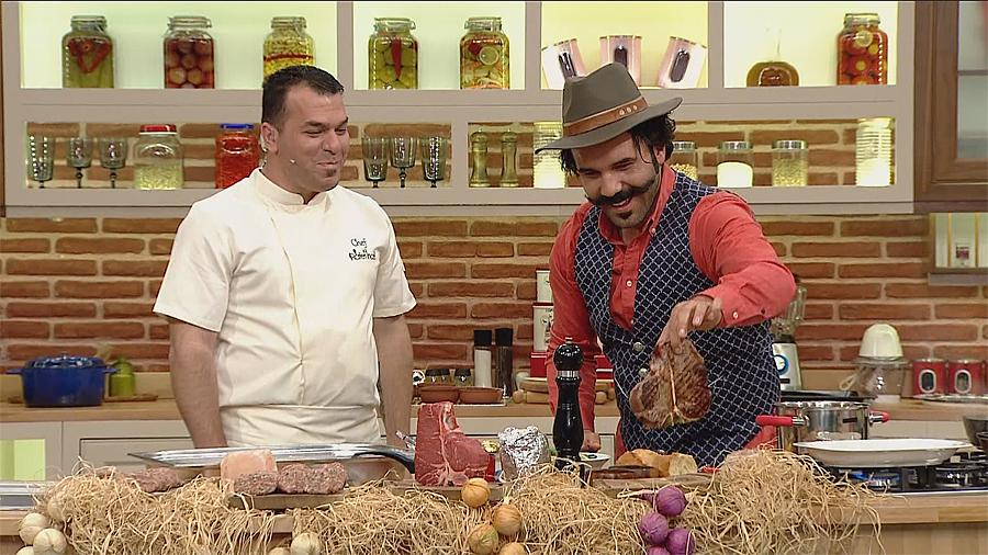 Şef Gürkan Topçu'dan et pişirmenin püf noktaları!