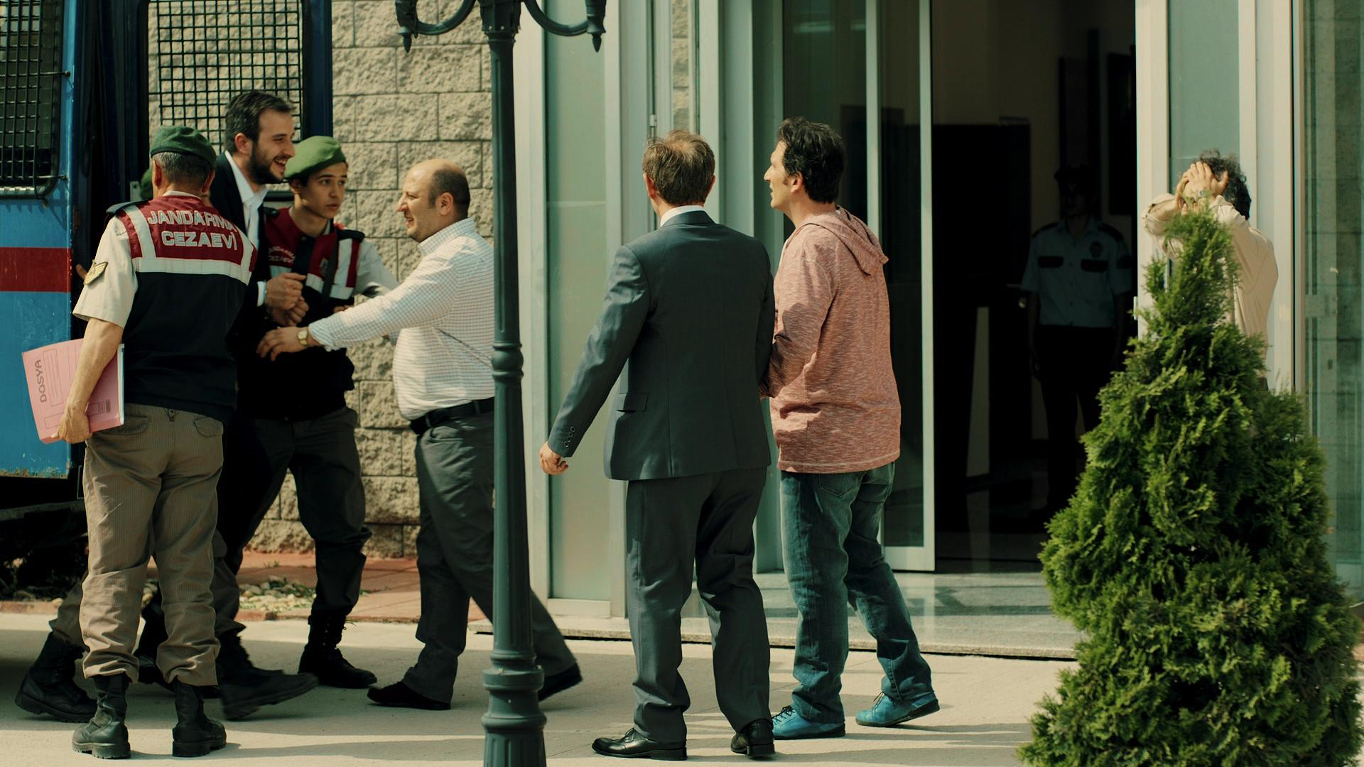 Aziz, hapisten çıkabilecek mi?