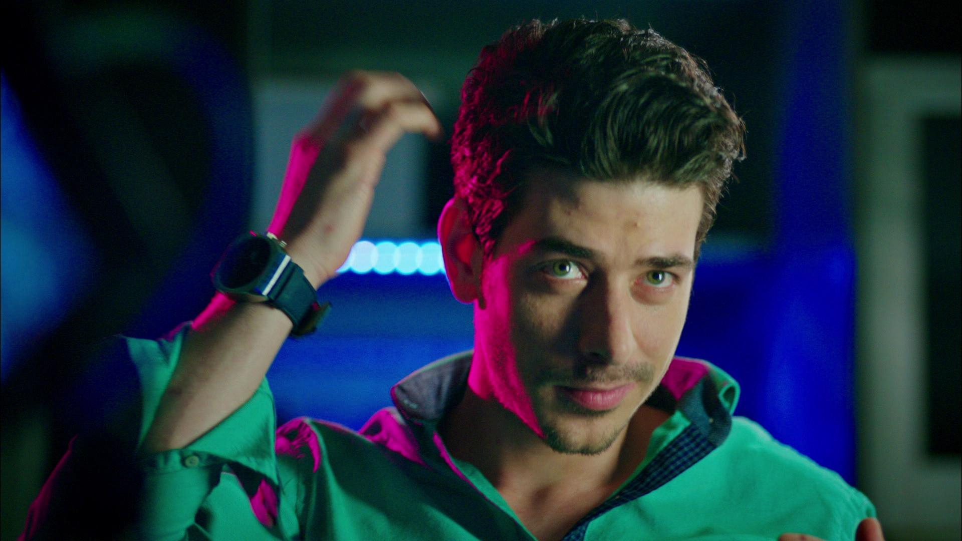 Çünkü ben yanlış adamım!