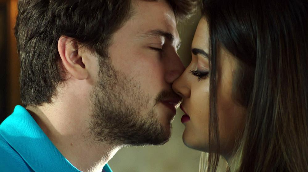 Selin, Ali’ye karşı hislerini sorguluyor!