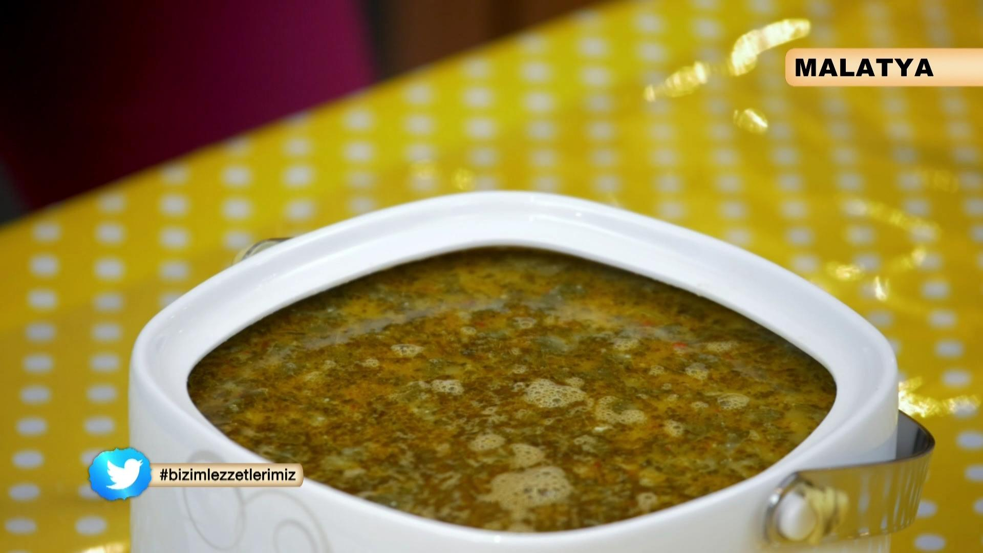 Ispanaklı Kavurmalı Tarhana Çorbası