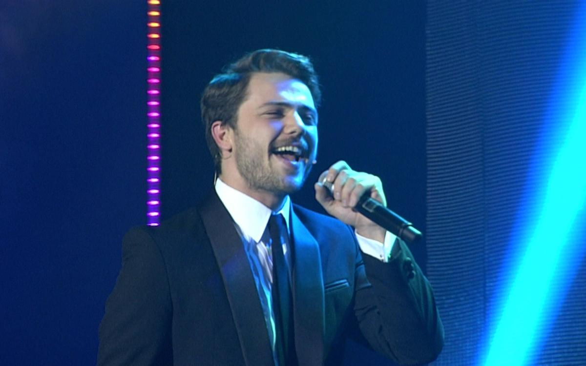 Tolga Sarıtaş-Vazgeç Gönül