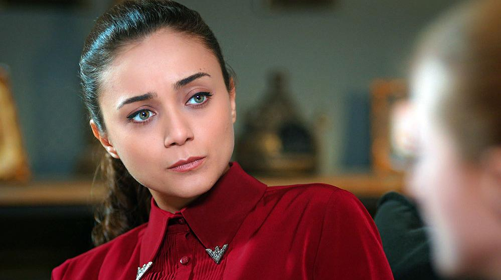Gülru’nun hırstan gözü dönüyor!