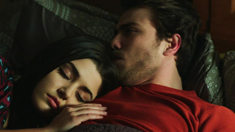 Selin ile Ali, evlenme kararı alıyor!