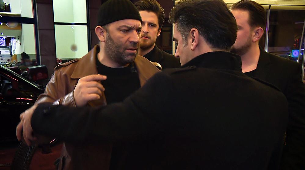 Mesut yaka paça nereye götürülüyor!