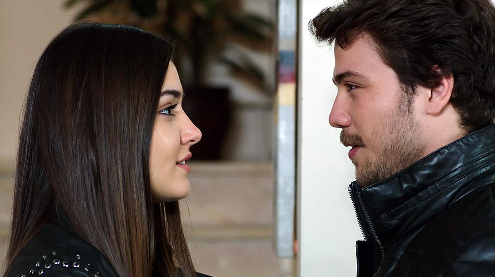 Beste Kırmacı - Her aynada farklı kadın