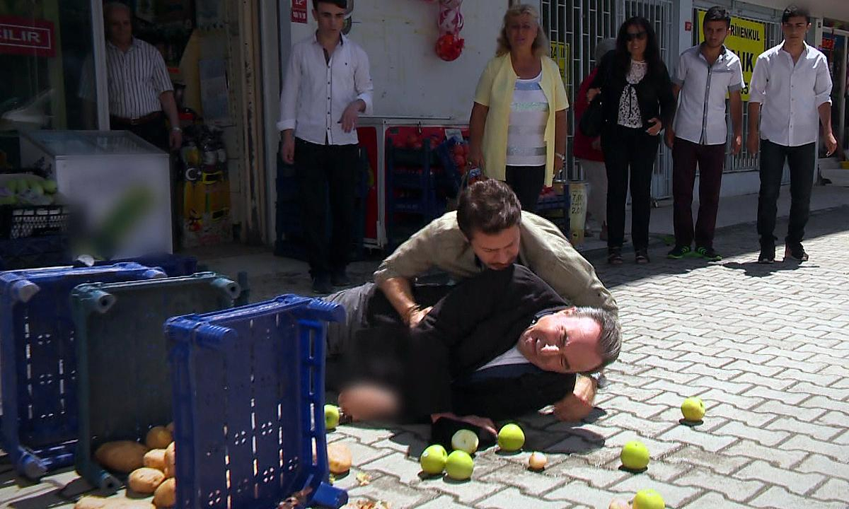 Rıza Baba kaza kurşununa kurban gidiyor!