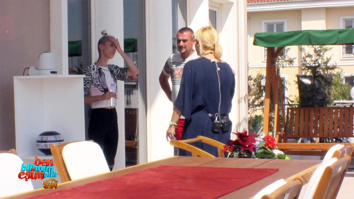 Şule Zeybek sinirlenen çifti zor sakinleştirdi!