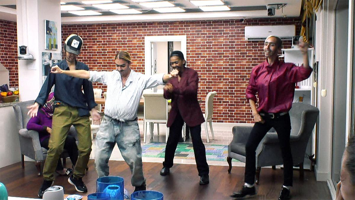 Hanımlar "Erkek Güzeli" olmak için yarıştı!