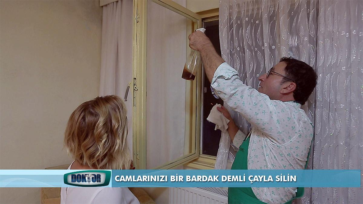 Cam Temizliği İçin Bir Bardak Çay
