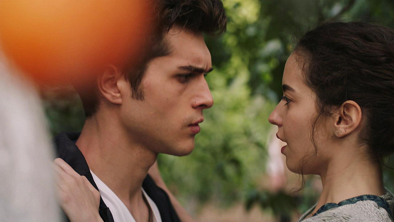 Aslı ile Ateş'in Enteresan Tanışması!