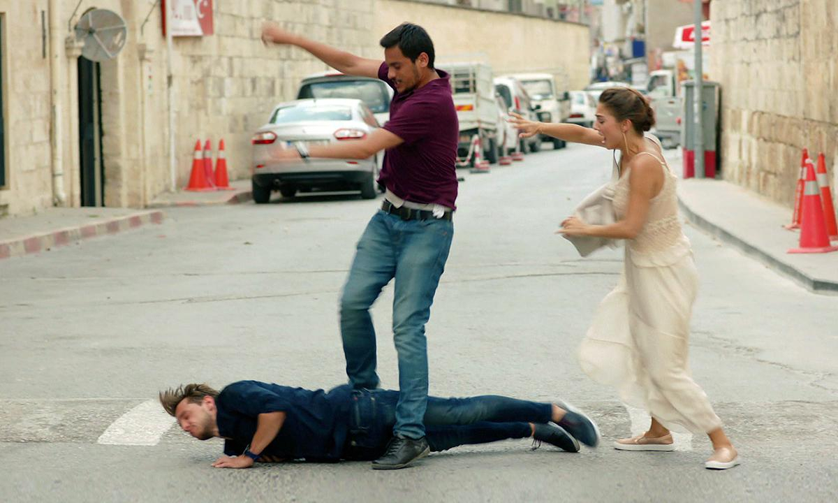 Kardeşler çözümü kavgada buldu!