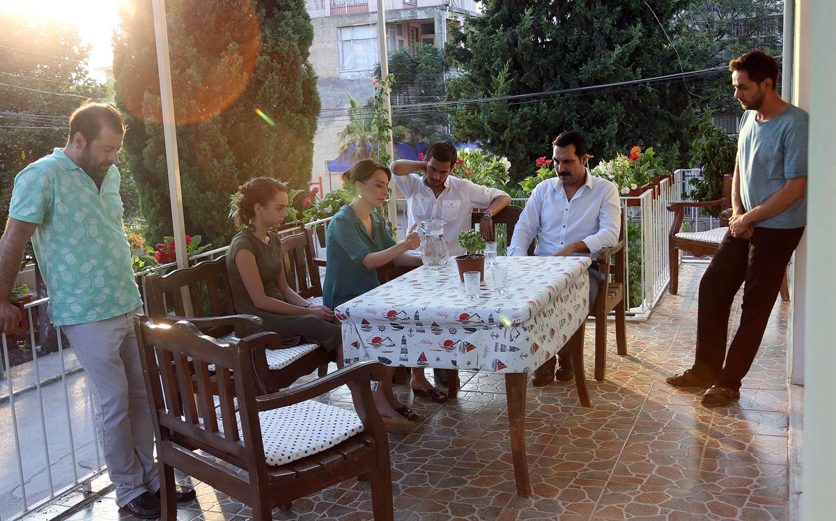 Babam ve Ailesi 4. Bölüm Fotoğrafları