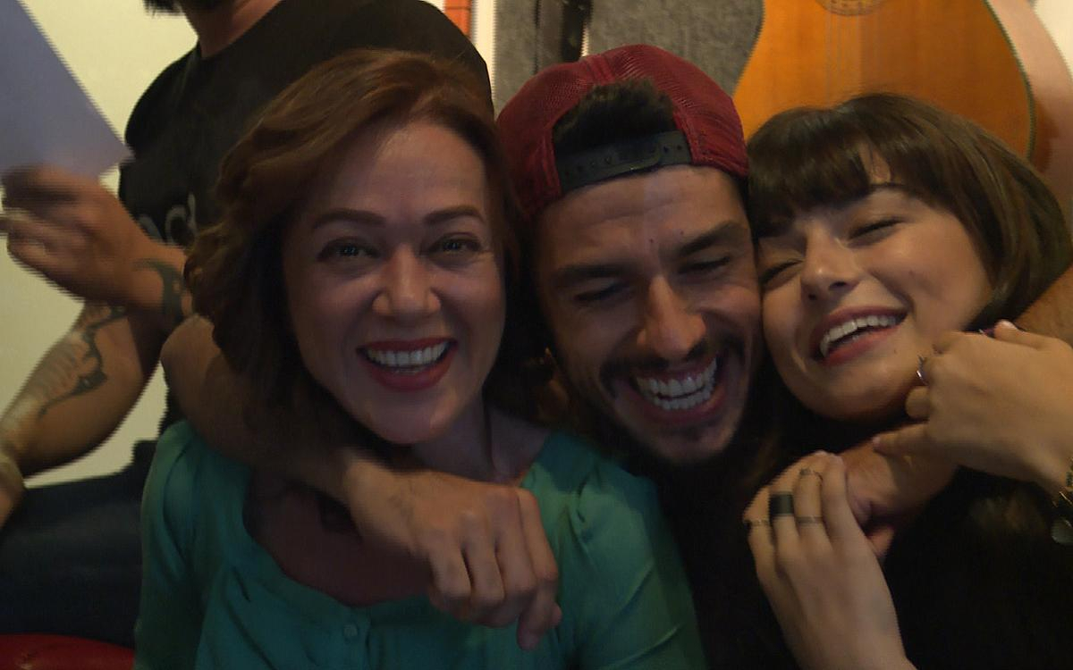 İlk görüşte aile, sanki tımarhane!