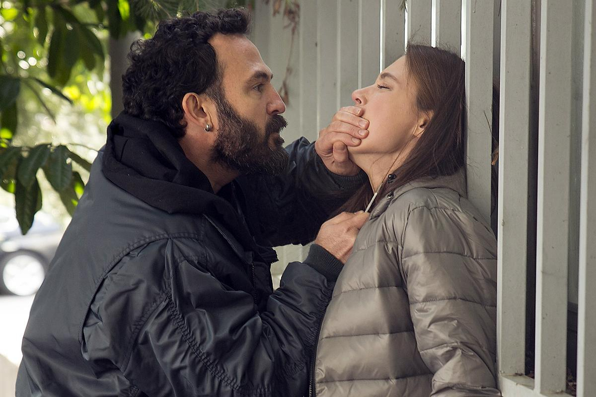 Hüsnü'nün kızı Zeliş'e büyük tehdit!