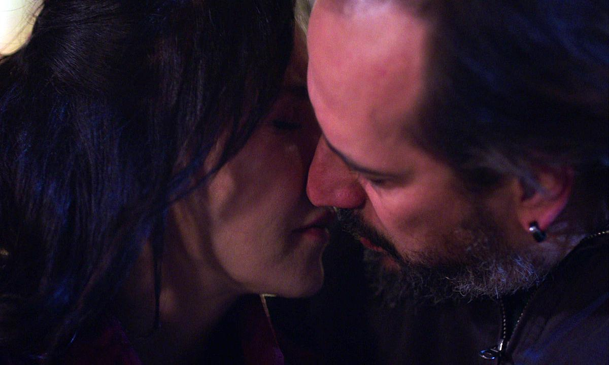 Şevval Sam - Gün gelir