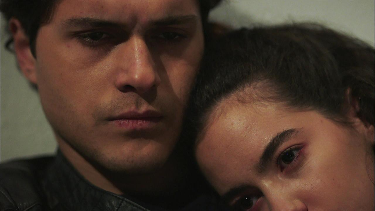 Sezen Aksu - Yarası Saklım