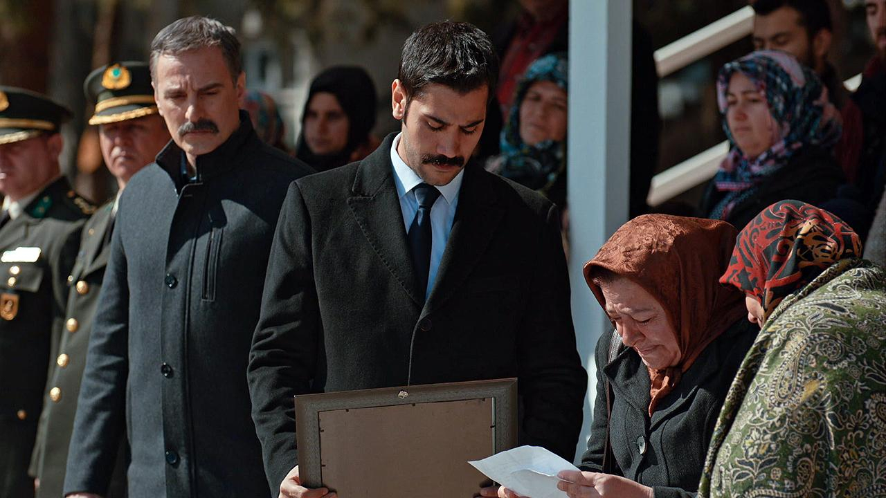 İsimsizler'de duygulandıran şehit cenazesi