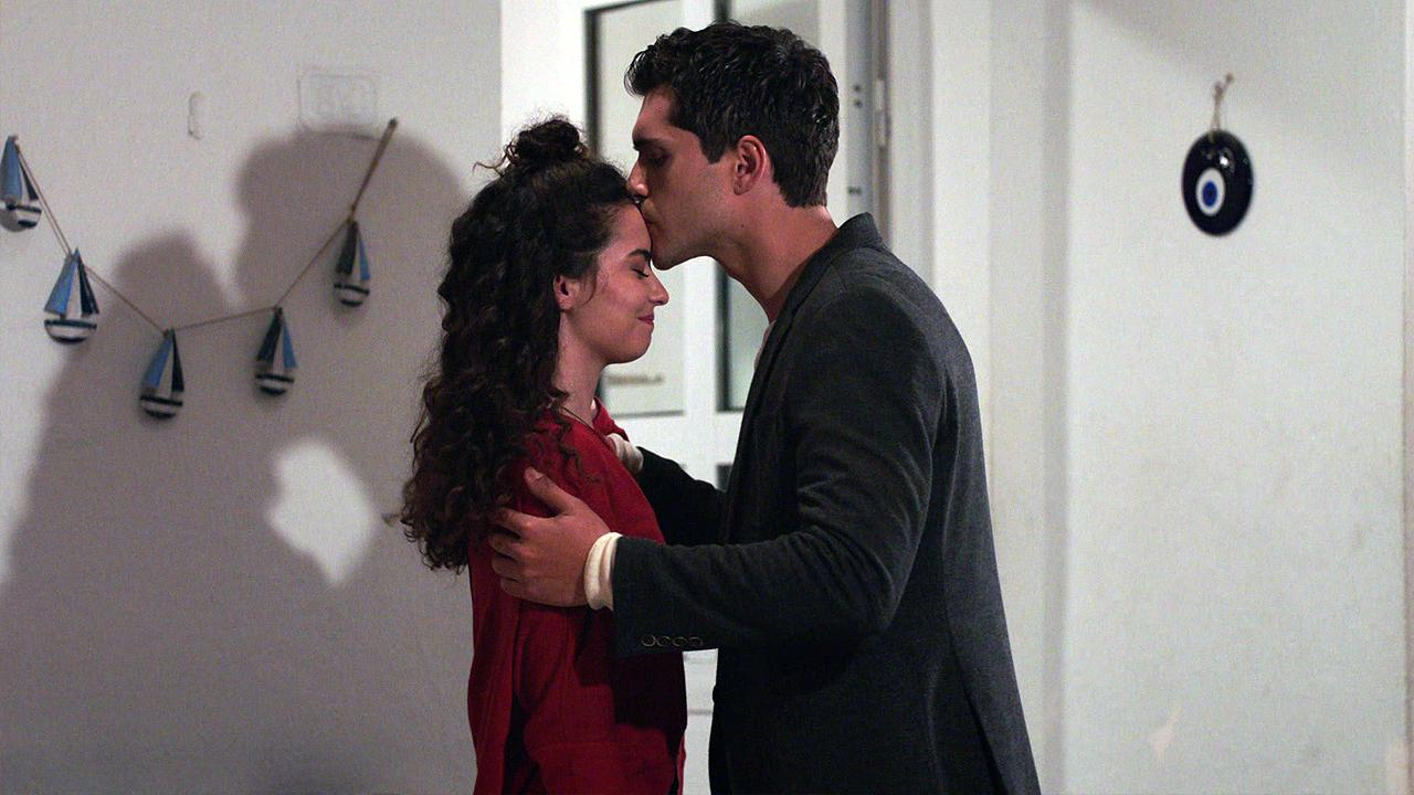 Aslı evlenme teklifini kabul edecek mi?