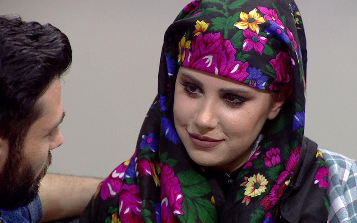 Melis'ten güldüren "Yeni Gelin Adayı Emine" taklidi!