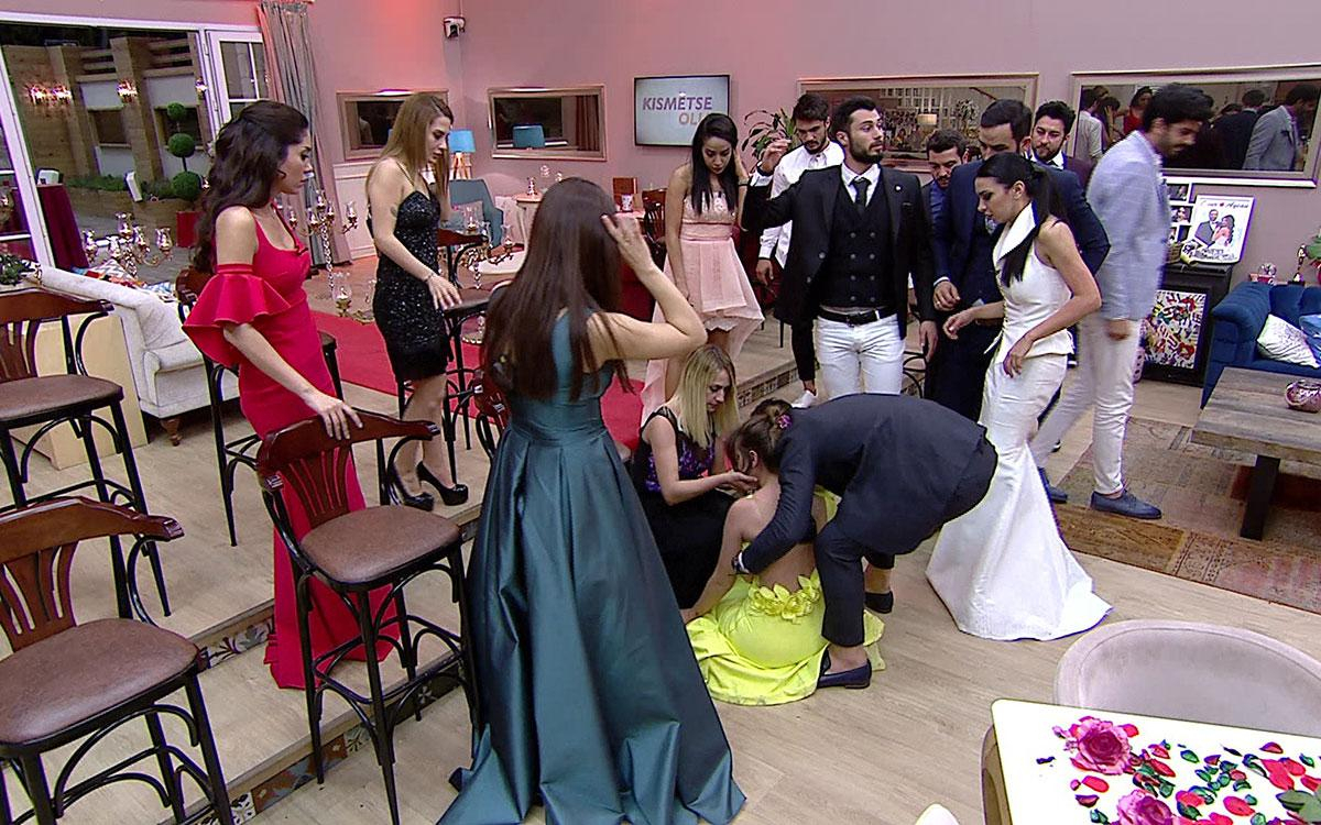 Kısmetse Olur haftanın finalinde Melis'in bayıldığı anlar!