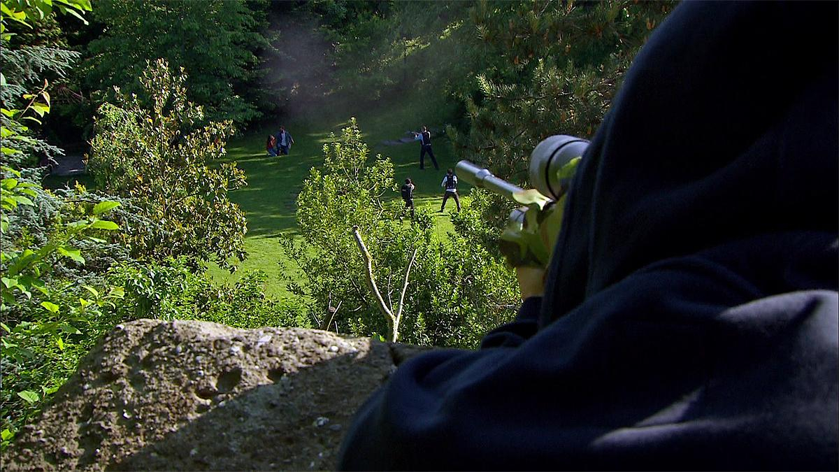 Keskin nişancı kimi vurdu?