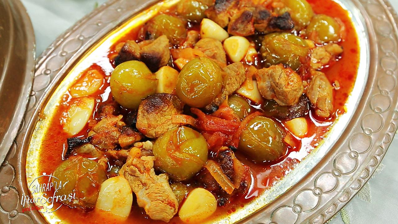 Etli Erik Tavası Tarifi