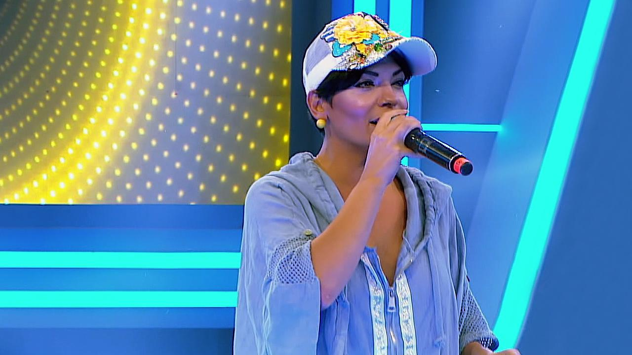 Aslı Zen'den canlı performans!