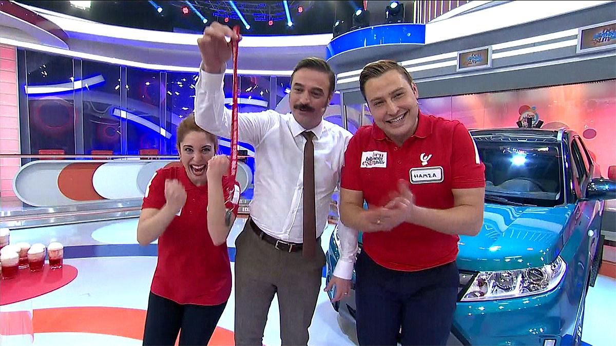 Arabayı kazanan çift: Tuğba ve Hamza Kara