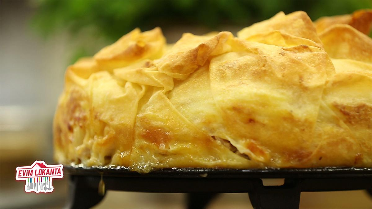 Tavuklu ve Patatesli Börek