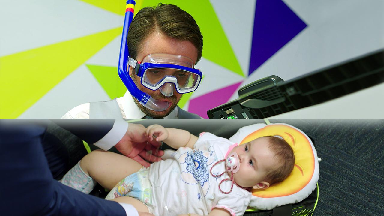 Sue bebeğe kaka operasyonu!